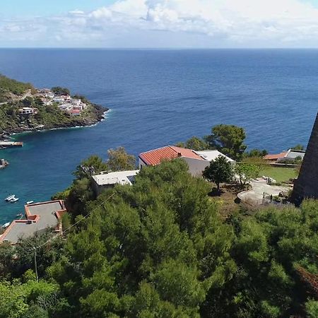 فندق Sotto La Torre E Sopra Il Porticciolo Isola di Ustica المظهر الخارجي الصورة
